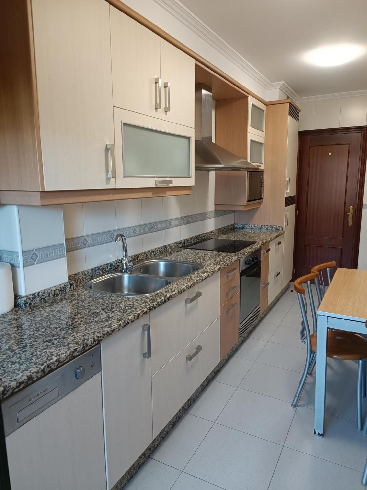 Atico Con 3 Habitaciones En 포이오 외부 사진